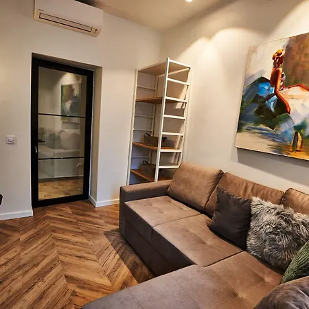 Metropole Royal Apartman Bukarest