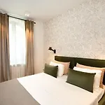 Appartement Metropole Royal *