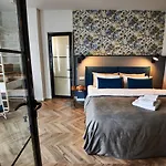 Appartement Metropole Royal *