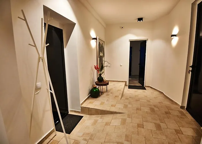 Metropole Royal Apartman *