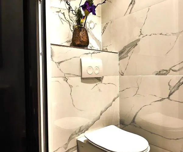 דירה Metropole Royal *